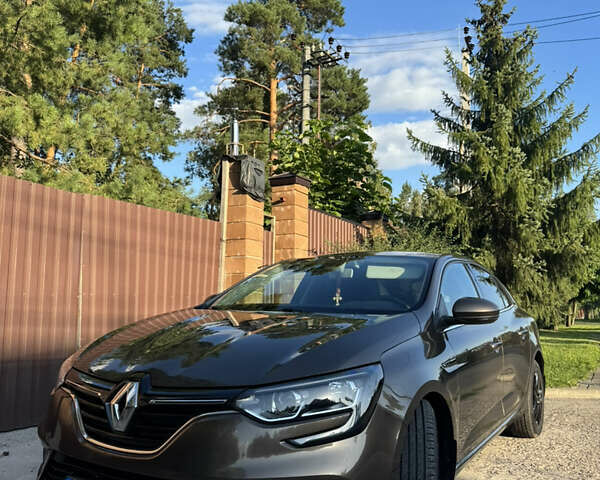 Коричневий Рено Меган, об'ємом двигуна 1.46 л та пробігом 166 тис. км за 13700 $, фото 3 на Automoto.ua