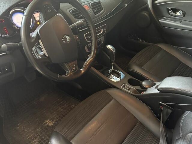 Коричневый Рено Меган, объемом двигателя 1.5 л и пробегом 167 тыс. км за 8800 $, фото 8 на Automoto.ua