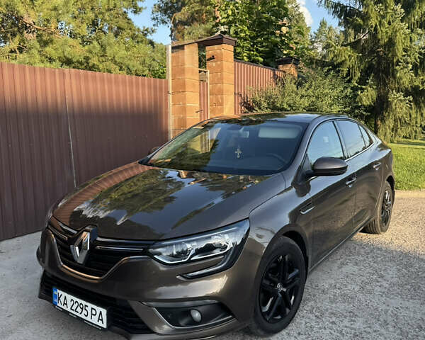 Коричневий Рено Меган, об'ємом двигуна 1.46 л та пробігом 166 тис. км за 13700 $, фото 9 на Automoto.ua