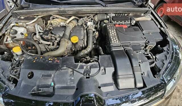 Коричневый Рено Меган, объемом двигателя 1.46 л и пробегом 172 тыс. км за 14500 $, фото 27 на Automoto.ua