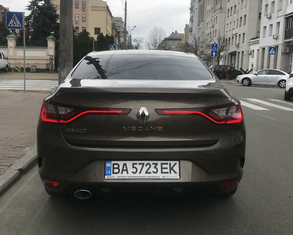 Коричневый Рено Меган, объемом двигателя 1.5 л и пробегом 215 тыс. км за 13000 $, фото 3 на Automoto.ua