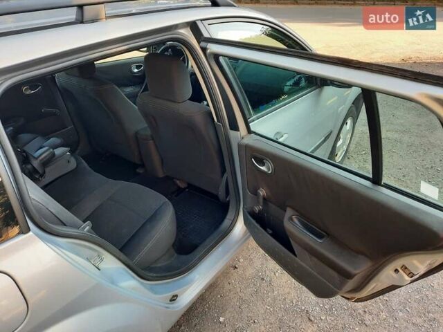 Коричневий Рено Меган, об'ємом двигуна 1.6 л та пробігом 242 тис. км за 4500 $, фото 8 на Automoto.ua