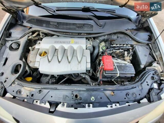 Коричневий Рено Меган, об'ємом двигуна 1.6 л та пробігом 242 тис. км за 4500 $, фото 16 на Automoto.ua