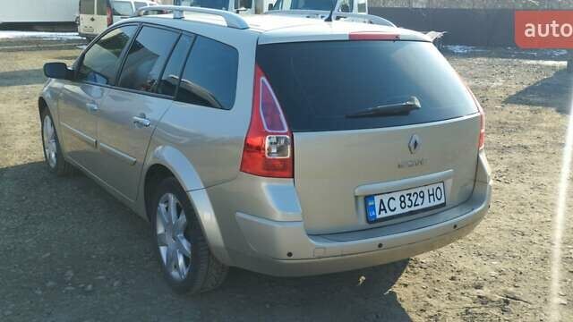Коричневый Рено Меган, объемом двигателя 1.6 л и пробегом 216 тыс. км за 5600 $, фото 5 на Automoto.ua