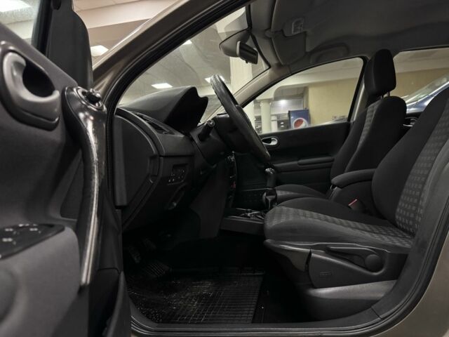 Коричневый Рено Меган, объемом двигателя 1.6 л и пробегом 181 тыс. км за 5800 $, фото 11 на Automoto.ua