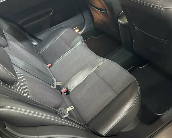 Коричневий Рено Меган, об'ємом двигуна 1.6 л та пробігом 130 тис. км за 5999 $, фото 12 на Automoto.ua