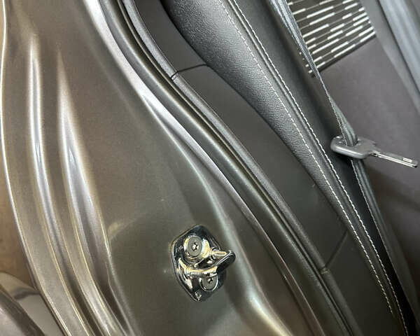 Коричневий Рено Меган, об'ємом двигуна 1.6 л та пробігом 130 тис. км за 5999 $, фото 13 на Automoto.ua