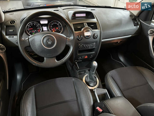 Коричневий Рено Меган, об'ємом двигуна 1.6 л та пробігом 130 тис. км за 5999 $, фото 35 на Automoto.ua