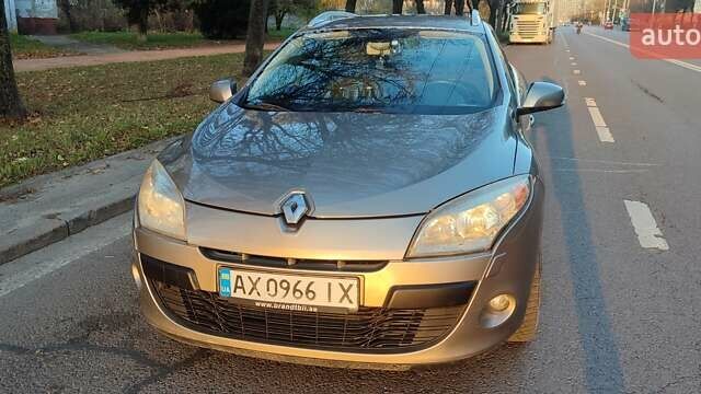 Коричневый Рено Меган, объемом двигателя 1.6 л и пробегом 213 тыс. км за 6500 $, фото 25 на Automoto.ua