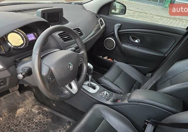 Коричневый Рено Меган, объемом двигателя 2 л и пробегом 240 тыс. км за 6500 $, фото 5 на Automoto.ua