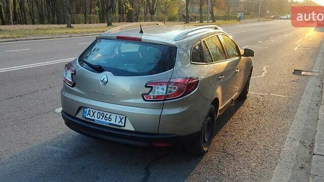 Коричневый Рено Меган, объемом двигателя 1.6 л и пробегом 213 тыс. км за 6500 $, фото 28 на Automoto.ua