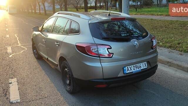 Коричневый Рено Меган, объемом двигателя 1.6 л и пробегом 213 тыс. км за 6500 $, фото 27 на Automoto.ua