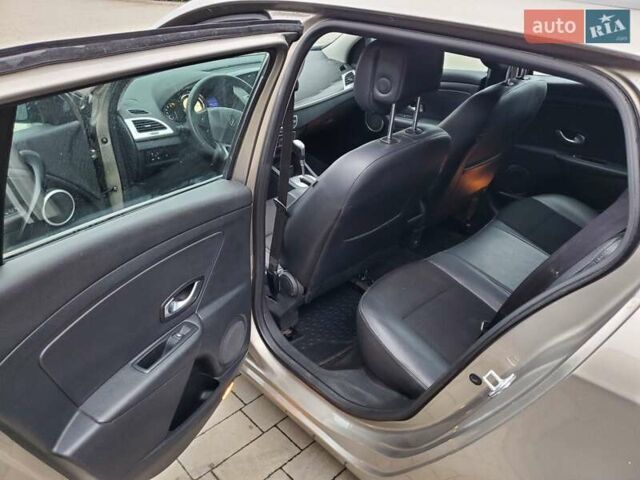 Коричневый Рено Меган, объемом двигателя 2 л и пробегом 176 тыс. км за 6900 $, фото 9 на Automoto.ua