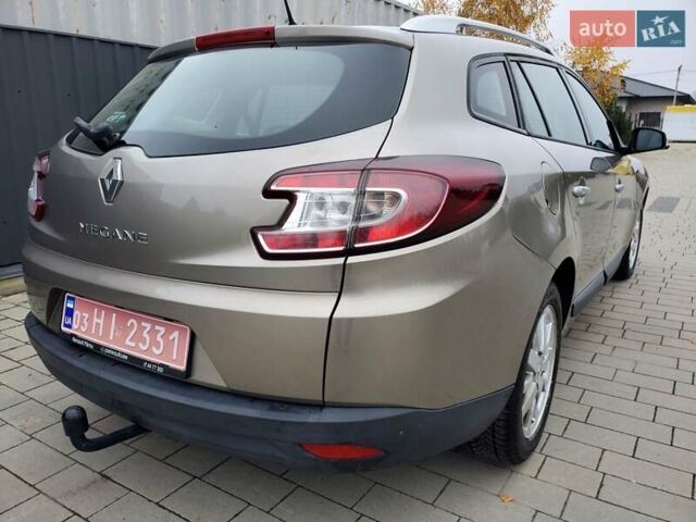 Коричневый Рено Меган, объемом двигателя 2 л и пробегом 176 тыс. км за 6900 $, фото 30 на Automoto.ua