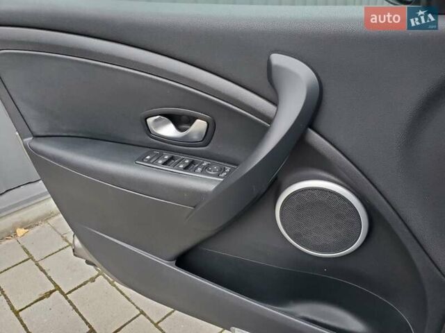 Коричневый Рено Меган, объемом двигателя 2 л и пробегом 176 тыс. км за 6900 $, фото 16 на Automoto.ua