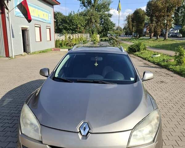 Коричневий Рено Меган, об'ємом двигуна 1.5 л та пробігом 270 тис. км за 5499 $, фото 12 на Automoto.ua