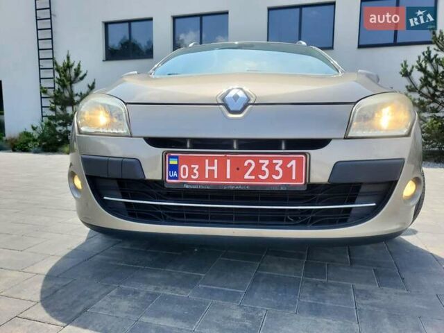 Коричневый Рено Меган, объемом двигателя 2 л и пробегом 174 тыс. км за 7400 $, фото 5 на Automoto.ua