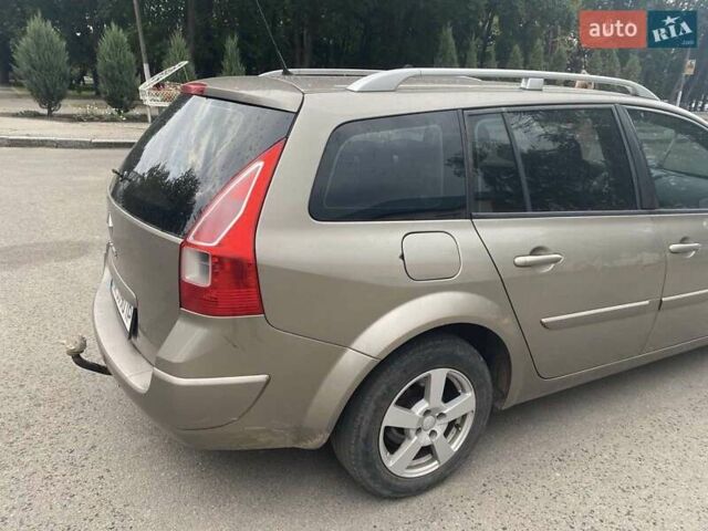 Рено Меган 2009 в Лозовой на Automoto.ua Коричневый Рено Меган, объемом двигателя 1.6 л и пробегом 215 тыс. км за 5900 $, фото 1 на Automoto.ua