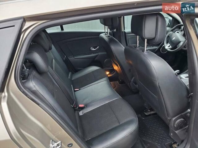 Коричневый Рено Меган, объемом двигателя 2 л и пробегом 176 тыс. км за 6900 $, фото 19 на Automoto.ua
