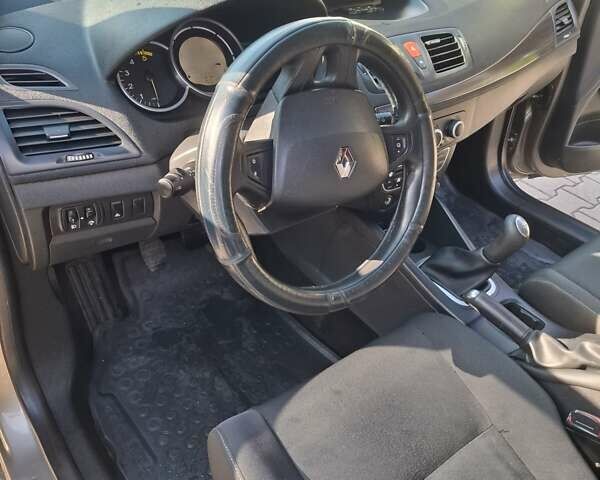 Коричневий Рено Меган, об'ємом двигуна 1.5 л та пробігом 270 тис. км за 5499 $, фото 20 на Automoto.ua