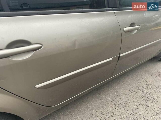 Рено Меган 2009 в Лозовой на Automoto.ua Коричневый Рено Меган, объемом двигателя 1.6 л и пробегом 215 тыс. км за 5900 $, фото 6 на Automoto.ua