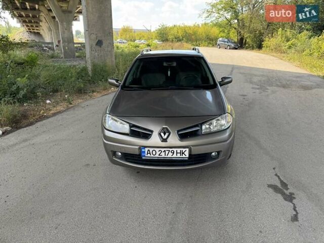 Коричневий Рено Меган, об'ємом двигуна 1.46 л та пробігом 384 тис. км за 3999 $, фото 1 на Automoto.ua