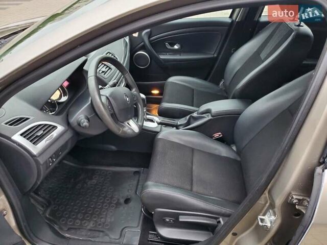 Коричневый Рено Меган, объемом двигателя 2 л и пробегом 176 тыс. км за 6900 $, фото 11 на Automoto.ua