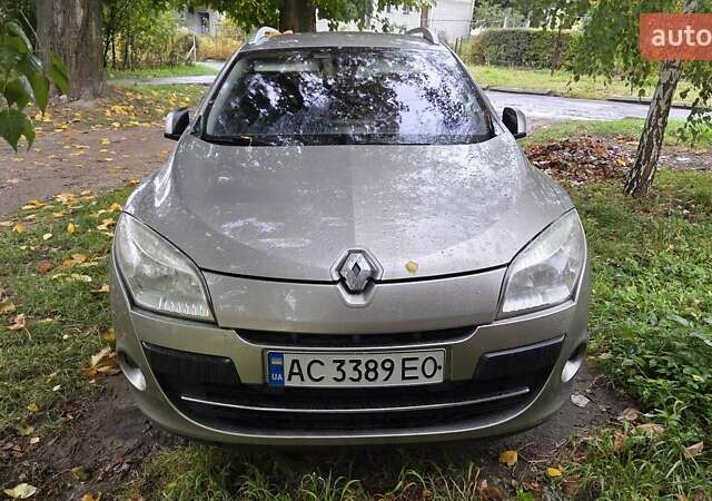 Коричневый Рено Меган, объемом двигателя 2 л и пробегом 240 тыс. км за 6500 $, фото 1 на Automoto.ua