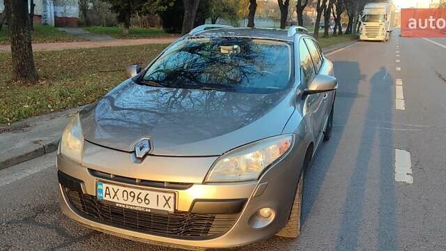 Коричневый Рено Меган, объемом двигателя 1.6 л и пробегом 213 тыс. км за 6500 $, фото 31 на Automoto.ua