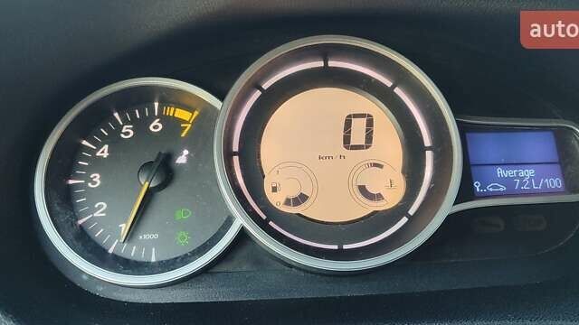 Коричневый Рено Меган, объемом двигателя 1.6 л и пробегом 213 тыс. км за 6500 $, фото 3 на Automoto.ua