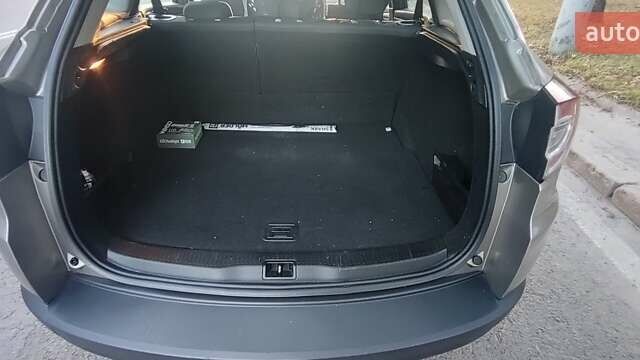 Коричневый Рено Меган, объемом двигателя 1.6 л и пробегом 213 тыс. км за 6500 $, фото 19 на Automoto.ua