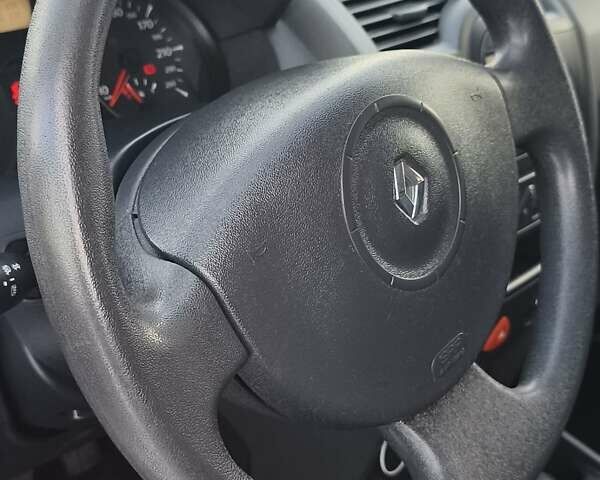 Коричневий Рено Меган, об'ємом двигуна 1.6 л та пробігом 196 тис. км за 5850 $, фото 22 на Automoto.ua