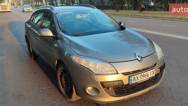 Коричневый Рено Меган, объемом двигателя 1.6 л и пробегом 213 тыс. км за 6500 $, фото 30 на Automoto.ua
