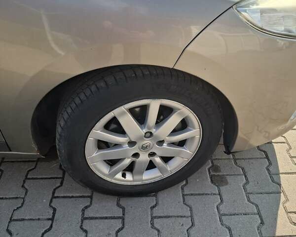 Коричневий Рено Меган, об'ємом двигуна 1.5 л та пробігом 270 тис. км за 5499 $, фото 10 на Automoto.ua