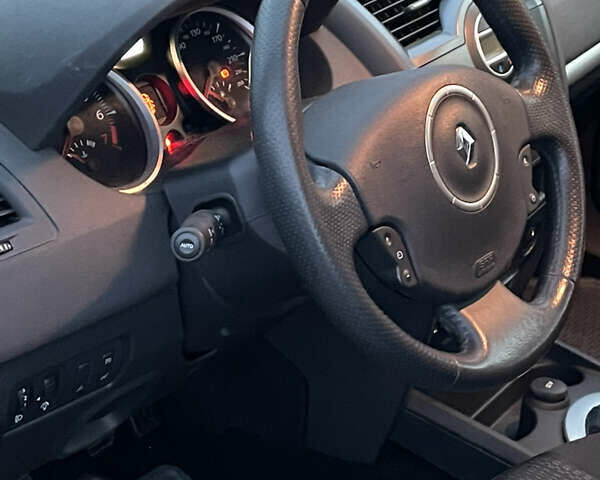 Коричневий Рено Меган, об'ємом двигуна 1.6 л та пробігом 150 тис. км за 6600 $, фото 6 на Automoto.ua