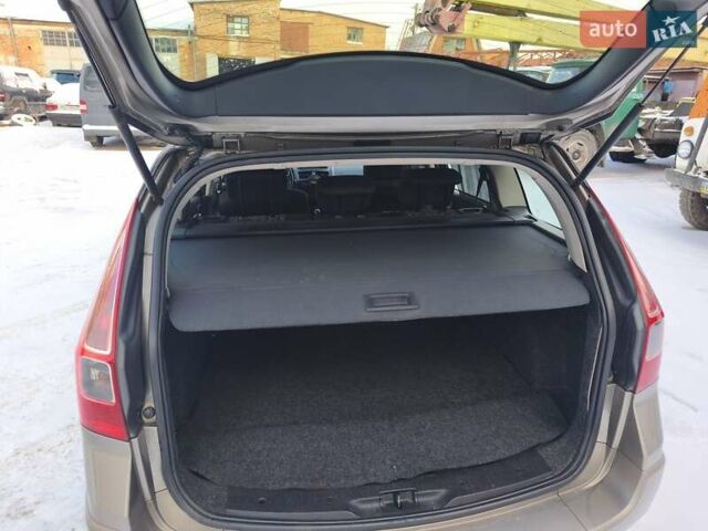 Коричневий Рено Меган, об'ємом двигуна 1.6 л та пробігом 196 тис. км за 5850 $, фото 25 на Automoto.ua