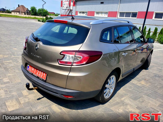 Коричневый Рено Меган, объемом двигателя 2 л и пробегом 174 тыс. км за 6500 $, фото 3 на Automoto.ua