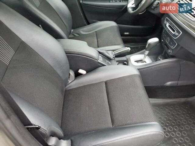 Коричневый Рено Меган, объемом двигателя 2 л и пробегом 176 тыс. км за 6900 $, фото 26 на Automoto.ua