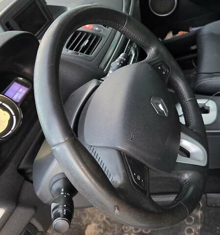 Коричневый Рено Меган, объемом двигателя 2 л и пробегом 240 тыс. км за 6500 $, фото 4 на Automoto.ua