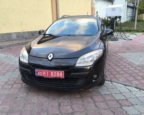 Коричневый Рено Меган, объемом двигателя 0 л и пробегом 223 тыс. км за 7750 $, фото 23 на Automoto.ua