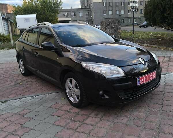 Коричневый Рено Меган, объемом двигателя 0 л и пробегом 223 тыс. км за 7750 $, фото 25 на Automoto.ua