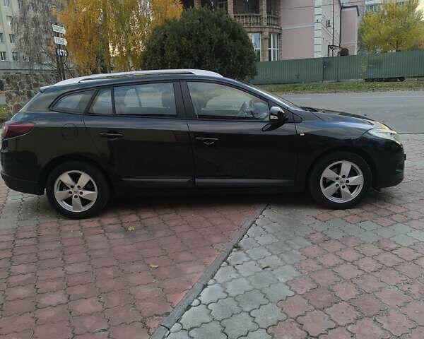 Коричневый Рено Меган, объемом двигателя 0 л и пробегом 223 тыс. км за 7750 $, фото 16 на Automoto.ua