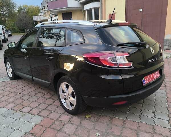 Коричневый Рено Меган, объемом двигателя 0 л и пробегом 223 тыс. км за 7750 $, фото 27 на Automoto.ua