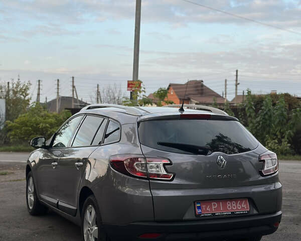 Коричневый Рено Меган, объемом двигателя 1.6 л и пробегом 210 тыс. км за 7700 $, фото 11 на Automoto.ua