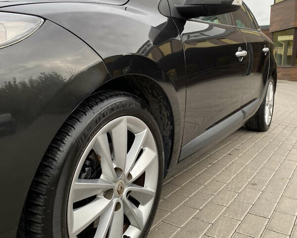 Коричневый Рено Меган, объемом двигателя 1.9 л и пробегом 268 тыс. км за 7600 $, фото 10 на Automoto.ua