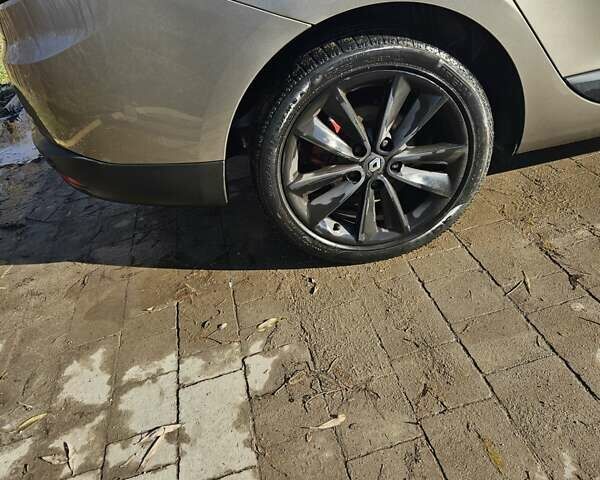 Коричневый Рено Меган, объемом двигателя 1.4 л и пробегом 255 тыс. км за 6500 $, фото 5 на Automoto.ua