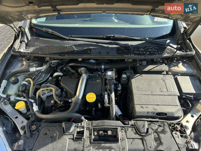 Коричневий Рено Меган, об'ємом двигуна 1.46 л та пробігом 289 тис. км за 6600 $, фото 15 на Automoto.ua