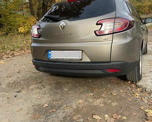 Коричневый Рено Меган, объемом двигателя 1.9 л и пробегом 334 тыс. км за 5799 $, фото 6 на Automoto.ua