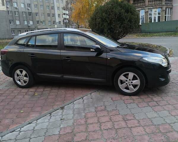 Коричневый Рено Меган, объемом двигателя 0 л и пробегом 223 тыс. км за 7750 $, фото 21 на Automoto.ua