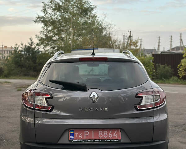 Коричневый Рено Меган, объемом двигателя 1.6 л и пробегом 210 тыс. км за 7700 $, фото 10 на Automoto.ua